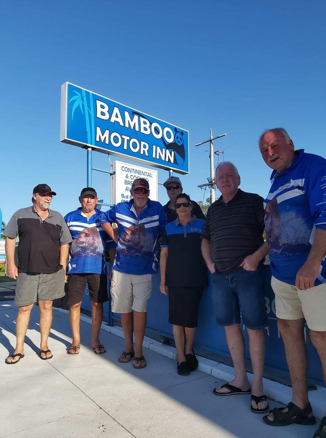 Bamboo Motor Inn Лейкс-Энтранс Экстерьер фото